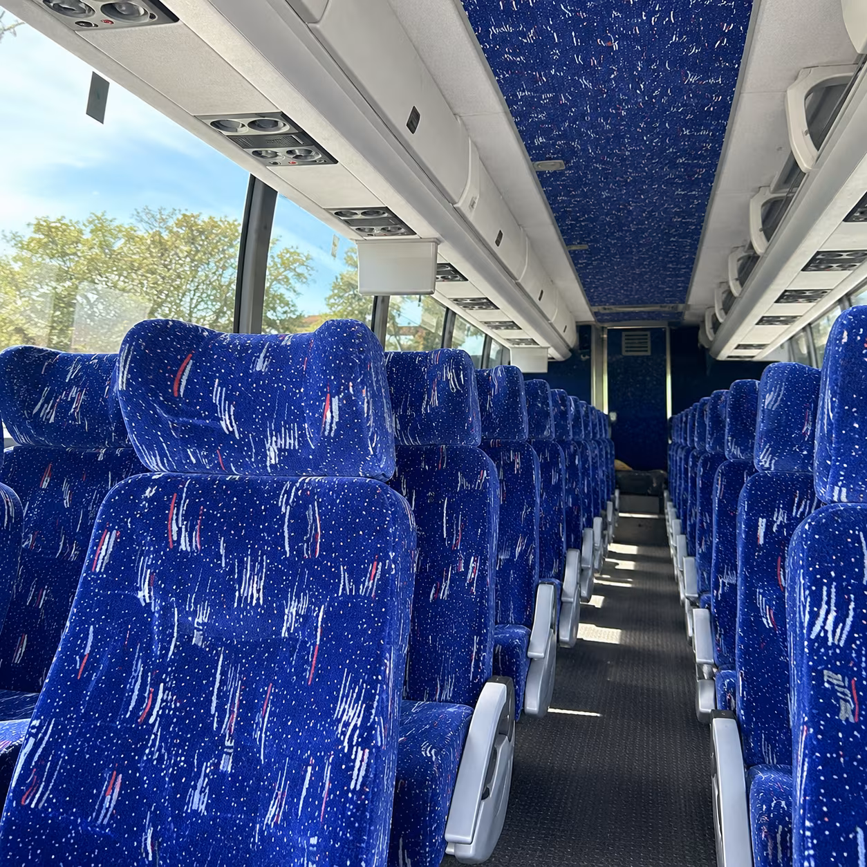 bus rentals for orlando youth group trips and events