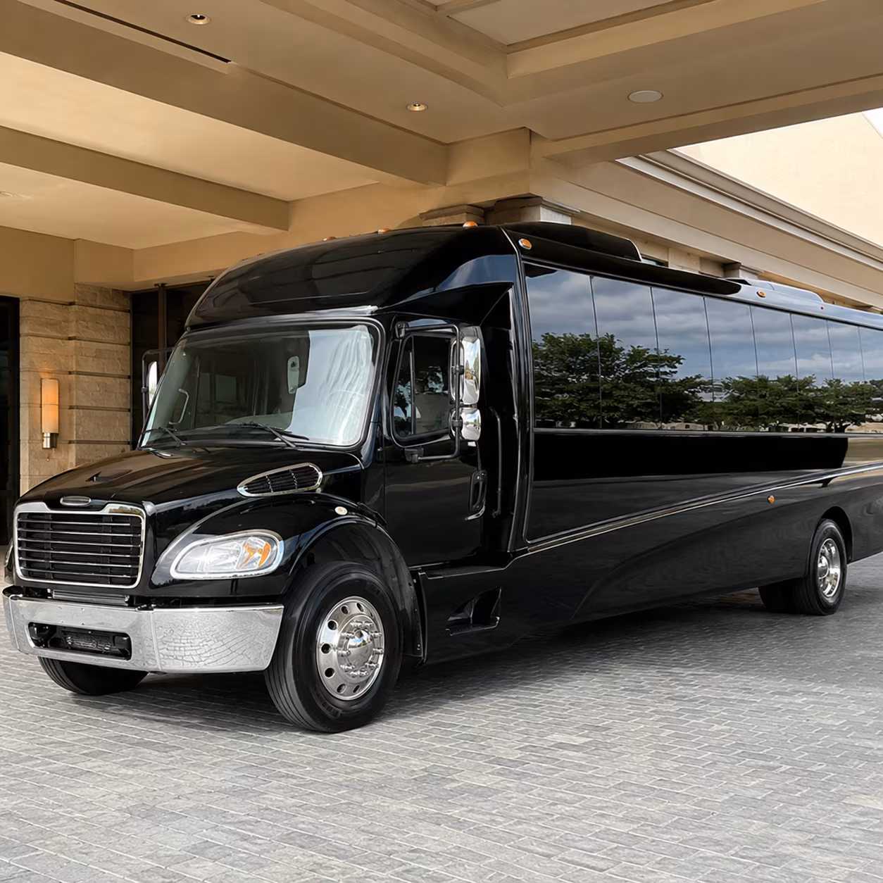 orlando 25 passenger minibus