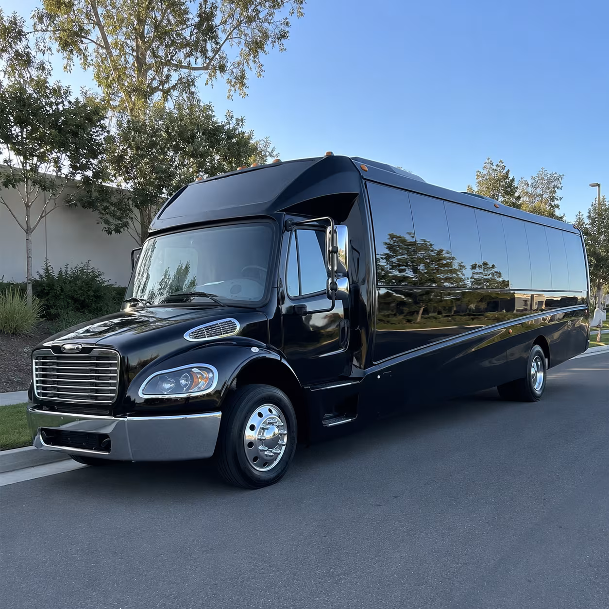 orlando 30 passenger minibus