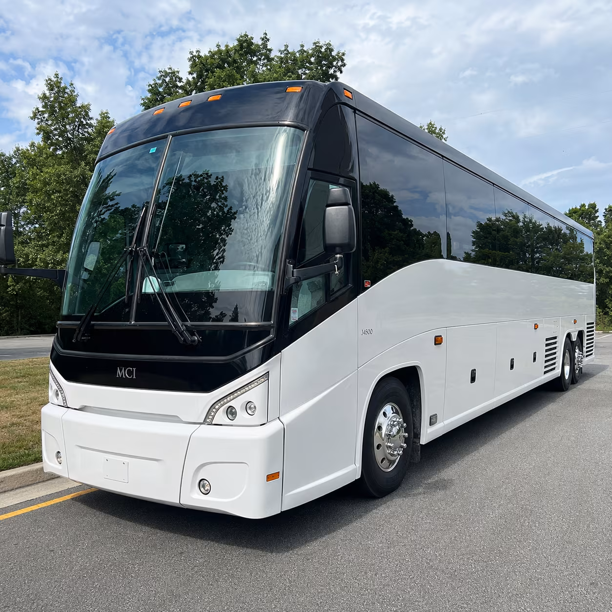 shuttle buses for orlando s theme park and hospitality workforce